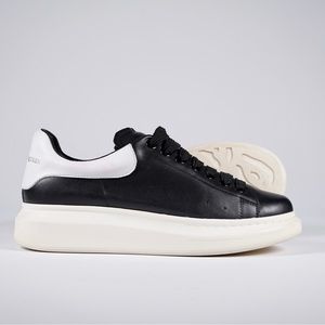 VNTG? Alexander McQueen Black & White Oversized Sneakers - US M 9.5 🔥💎👌